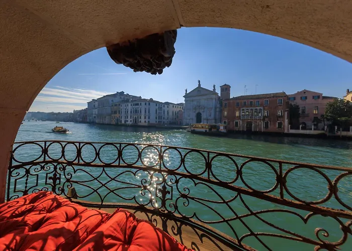 Ca\' Emo Palazzo Sul Canal Grande
